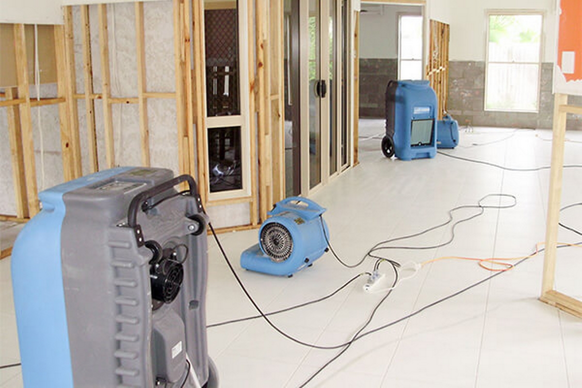 How to Navigate the Water Damage Restoration Process in Conroe: A Comprehensive Guide